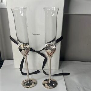 Vera Wang Pair of 2 New in Box LK 11” Toasting Flutes Crystal & Silvertone